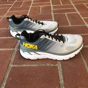 Hoka Clifton 6 - Men’s size 9.5 Wide